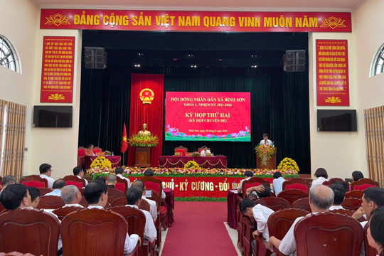 Hội đồng nhân dân xã Bình Sơn tổ chức Kỳ họp thứ hai (kỳ họp chuyên đề) 